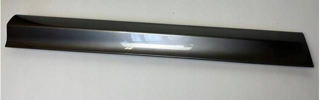 Молдинг двери передней левой LR087420 LAND ROVER