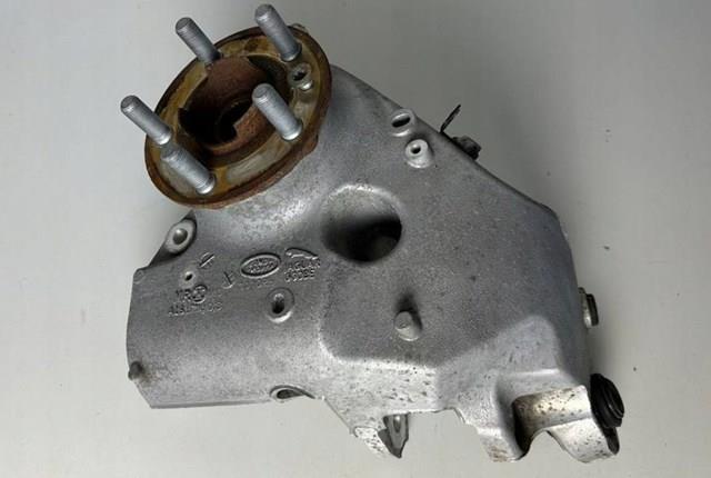 LR090542 LAND ROVER Цапфа задняя правая купить в Каменское