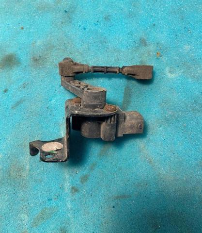 LR090680 LAND ROVER купить в Харьков