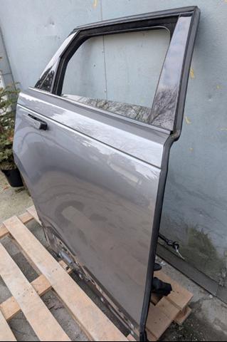 LR091719 LAND ROVER Дверь задняя правая купить в Ужгород