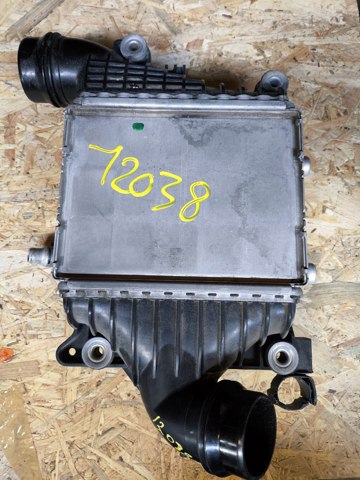 Радиатор интеркуллера LR092321 LAND ROVER
