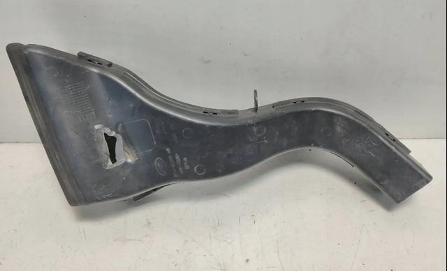 Воздуховод тормозного диска, левый LR098599 LAND ROVER