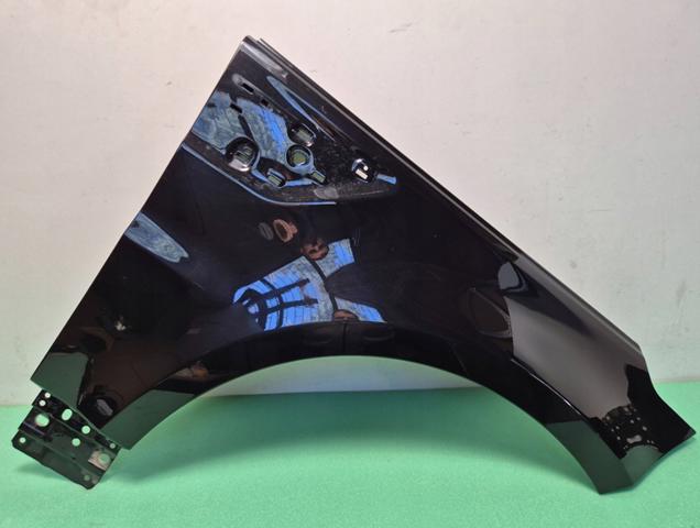 Боковая часть передняя правая LR100544 LAND ROVER