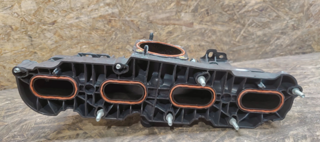 LAND ROVER LR106371 Впускной коллектор в наличии Украина
