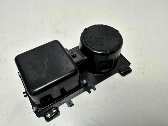 LAND ROVER LR106967 в наличии Черкассы