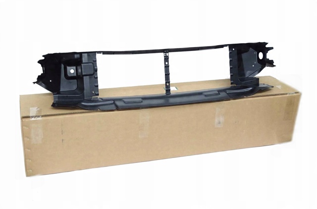 Фартук переднего бампера LR127805 LAND ROVER