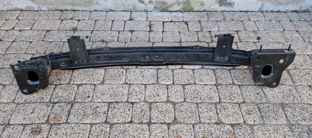 LR128456 LAND ROVER Усилитель бампера заднего купить в Черновцы