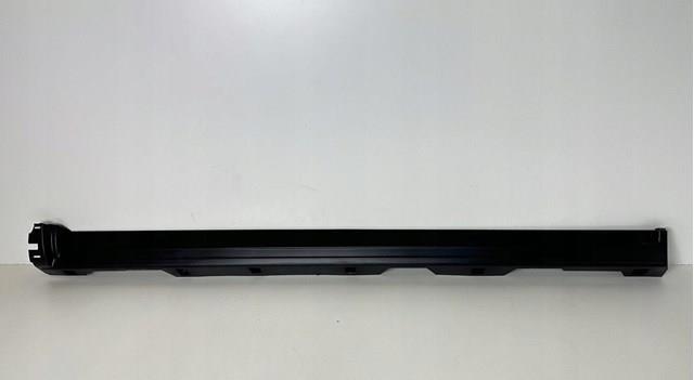 Накладка (молдинг) порога наружная левая LR128587 LAND ROVER