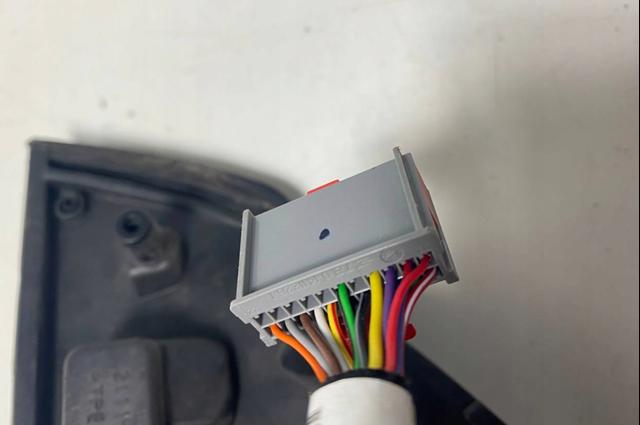 LR129353 LAND ROVER купить в Ровно
