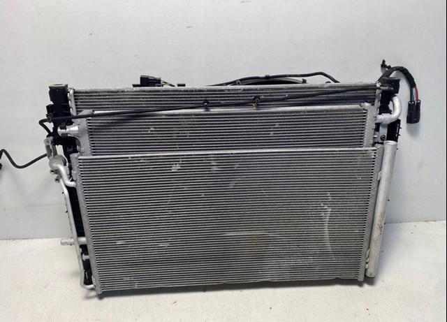 LAND ROVER LR135901 Радиатор в наличии Полтава