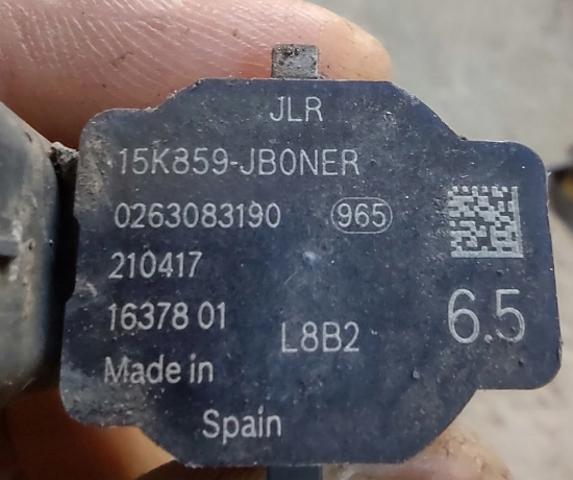 LAND ROVER LR137887 Кронштейн датчика парктроника передний центральный в наличии Чернигов