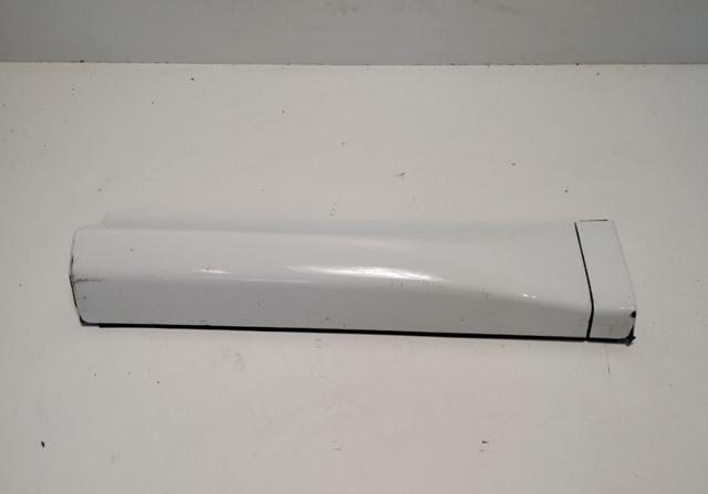 Накладка задней левой двери LR140317 LAND ROVER