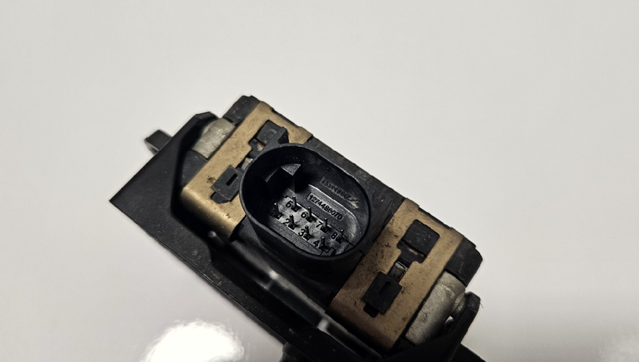 LR140939 LAND ROVER купить в Винница