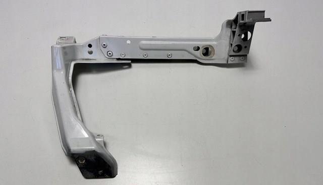LR152526 LAND ROVER Суппорт радиатора левый (монтажная панель крепления фар) купить в Львов