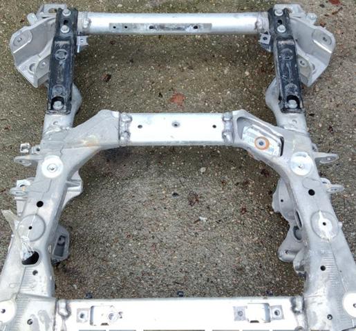 LR174221 LAND ROVER Балка передней подвески (подрамник) купить в Павлоград