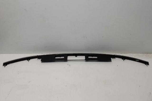 T2H18664 JAGUAR Молдинг крышки багажника купить в Чернигов