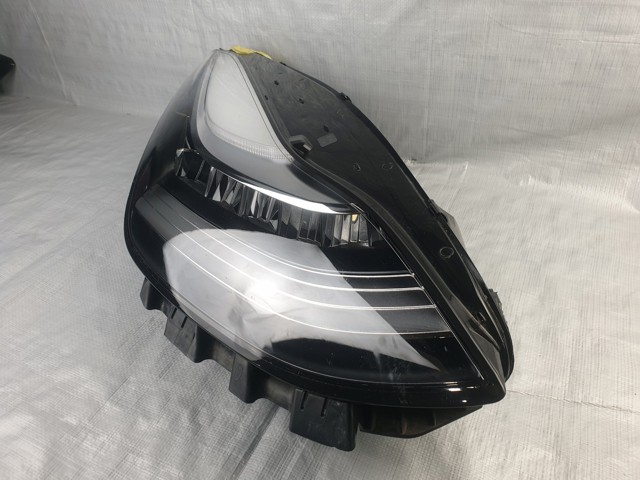 107737200L TESLA Правая фара купить в Черновцы