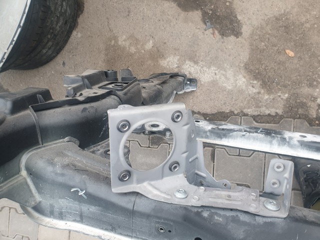 MERCEDES 2976205000 Подрамник передний в наличии Львов