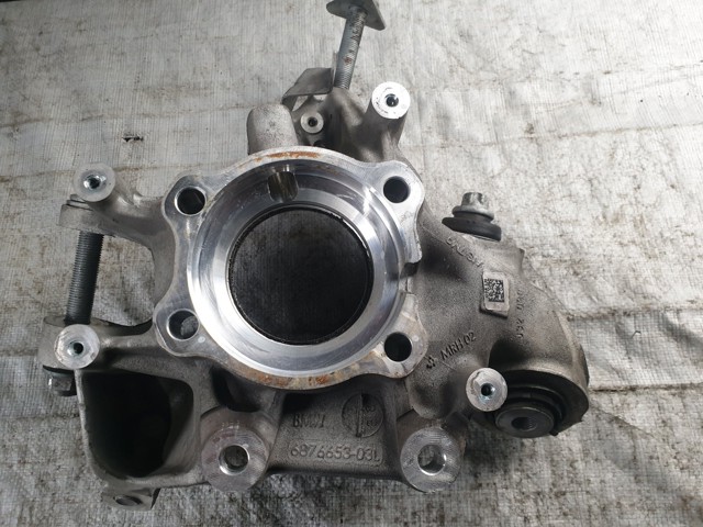 33306876651 BMW Цапфа (поворотный кулак) задний левый купить в Киев