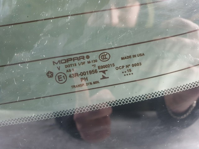 Стекло двери задка 68102218AF CHRYSLER