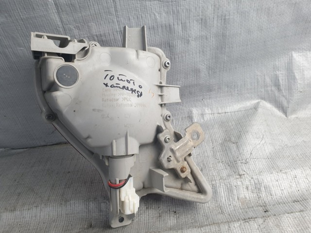 Фара противотуманная задняя, левая 814900E070 TOYOTA