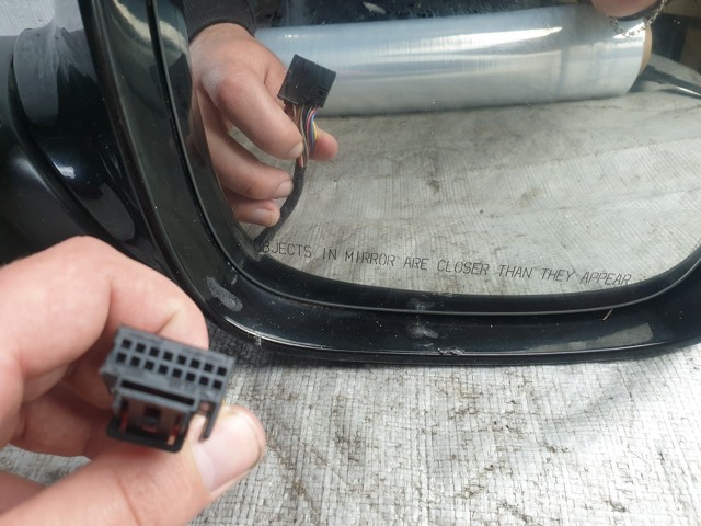 Правое боковое зеркало 8R1857410E VAG