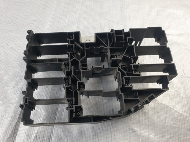 Панель предохранителей A1779069601 MERCEDES