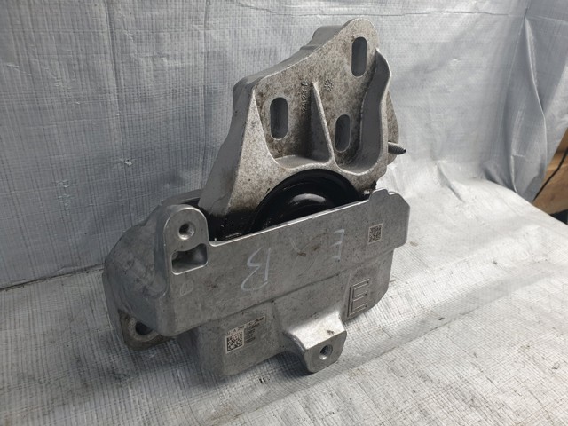 MERCEDES A2432402500 Подушка (опора) двигателя левая в наличии Ужгород