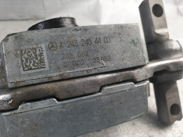 A2432404400 MERCEDES Подушка (опора) двигателя правая нижняя купить в Львов