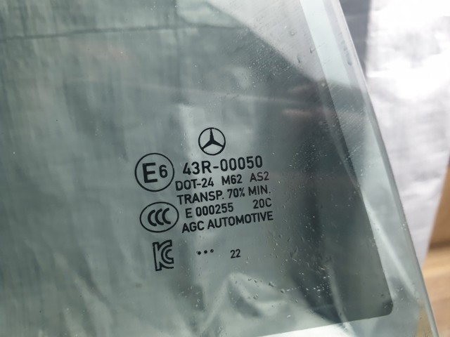 Стекло пассажирской двери A2977251200 MERCEDES
