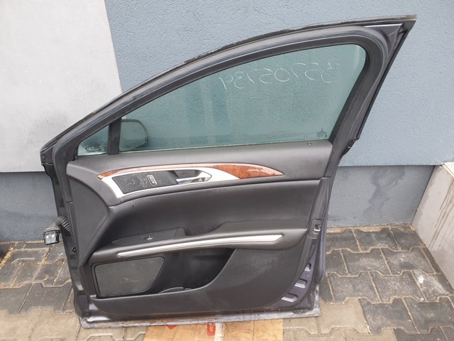 FORD DP5Z5420124A Дверь передняя правая в наличии Тернополь