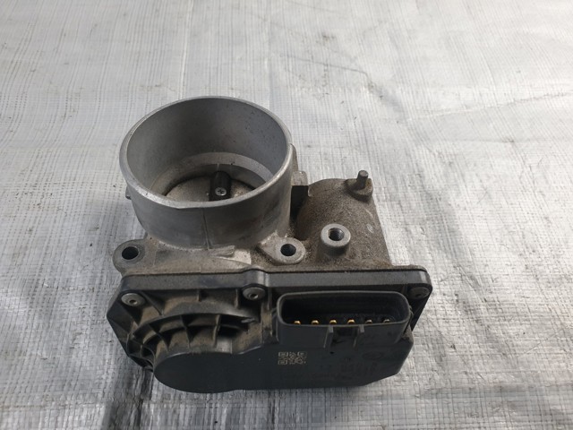 Дроссельная заслонка в сборе PE0113640B MAZDA