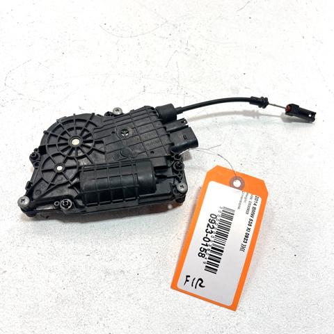 Fecho da porta dianteira direita 51215A36E22 BMW