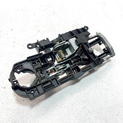 Suporte de maçaneta externa da porta traseira esquerda 51217187227 BMW