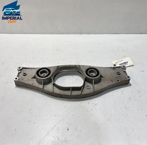 Consola (travessa) dianteira de redutor traseiro A2213521406 Mercedes