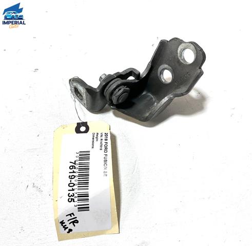 Gozno da porta dianteira direita BB5Z7822800C Ford