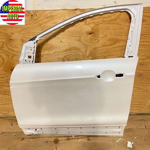 Porta dianteira esquerda CJ5Z7820125A Ford