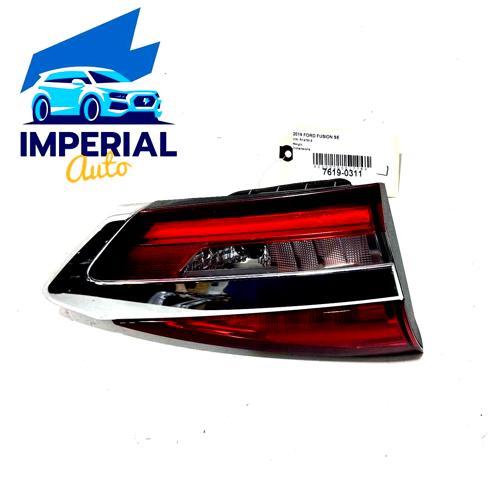 Lanterna traseira esquerda externa HS7Z13405J Ford