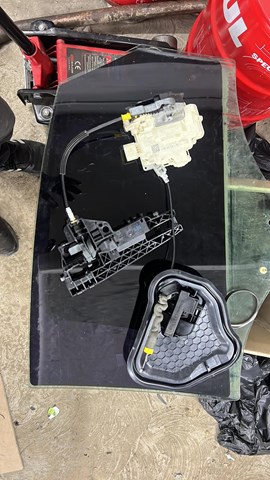 Замок задней правой двери  4G0839016A VAG