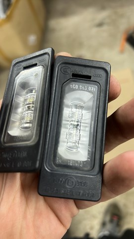 Фонарь освещения номера 4G0943021 VAG