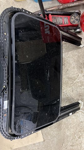 VAG 4G5877071 Крышка люка крыши в наличии Ужгород