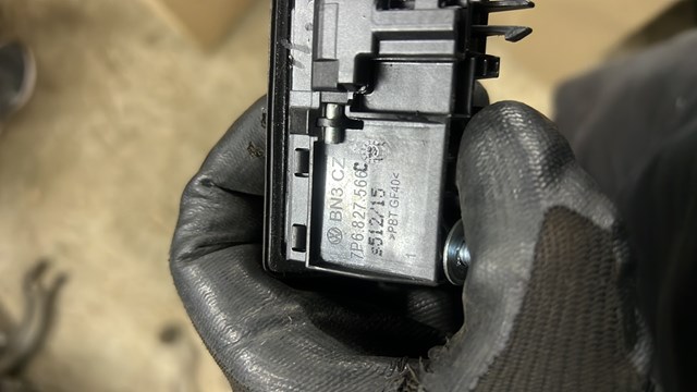 VAG 7P6827566C Ручка крышки багажника (двери 3/5-й задней) наружная в наличии Сумы
