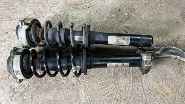 Амортизатор передний 8W9413029B VAG
