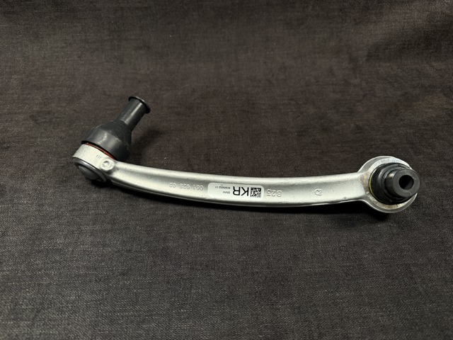 Рычаг передней подвески нижний, правый 31108095652 BMW
