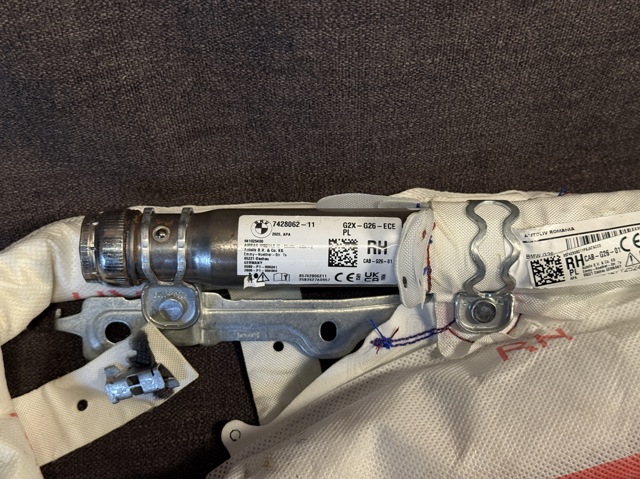 AIRBAG, шторка боковая правая 72127428062 BMW