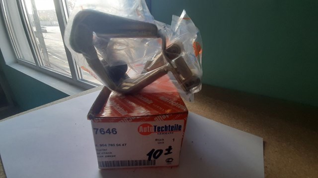 AUTOTECHTEILE 7646 Ролик двери боковой (сдвижной) правый центральный в наличии Николаев