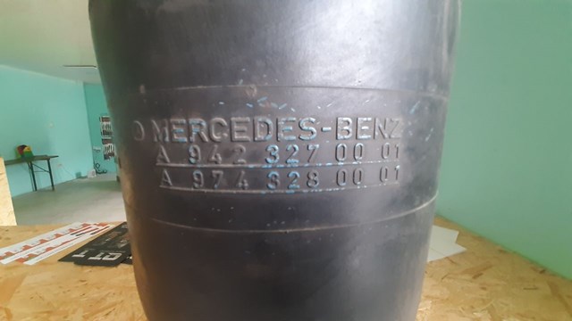 A9423270001 MERCEDES Пневмоподушка (пневморессора) моста переднего купить в Житомир