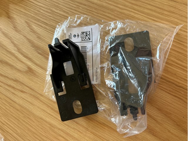 51117315960 BMW Кронштейн абсорбера переднего бампера купить в Харьков