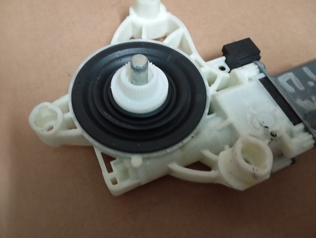 Привод электростеклоподъемника передний A0009065806 MERCEDES