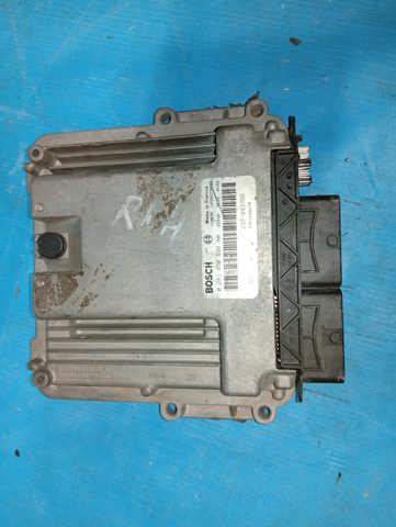 Модуль управления двигателем 0281030899 RENAULT